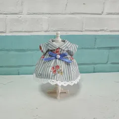 シルバニア　ハンドメイド　お母さん　服　水色　ストライプ