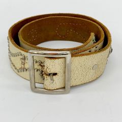 HTC エイチティシー ベルト レザー スタッズ フラワー 高級本革 ヴィンテージ加工 メンズ ホワイト 服飾 DF18068■