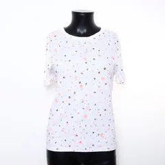 CHANEL シャネル 半袖Ｔシャツ ロゴ 総柄 カットソー 【大幅値下げ】【中古】のサムネイル