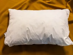 【ふんわり快眠】羽根枕　まくら　寝具　■