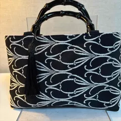 帯リメイクバッグ　小ぶりモノトーン最後の生地です。