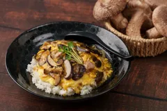 【数量限定】至極の逸品「駒丼」名古屋コーチン×自家製椎茸 230g 1箱