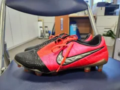 ナイキ サッカーシューズ