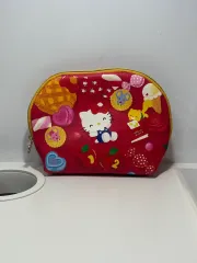 ハローキティ 50周年ポーチ