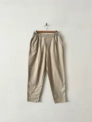 studio CLIP　柔らかストレッチテーパードパンツ　ベージュ