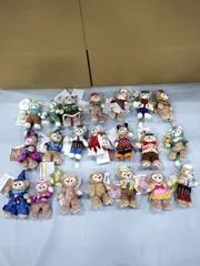 未使用 ぬいぐるみバッジ ディズニー ダッフィー シェリーメイ ジェラトーニ ハロウィン クリスマス 限定 バッチ H26022011