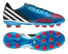 アディダス サッカーシューズ