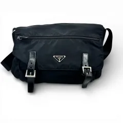 PRADA テスート ナイロン ブラック ショルダーバッグ