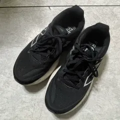 ニューバランス フレッシュ フォーム スニーカー 245