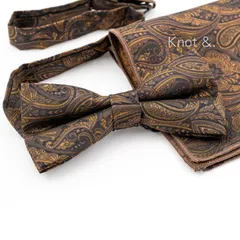 1-az 蝶ネクタイ  ポケットチーフ 2点セット | ブラック ブラウン × ブロンズ ブラウンゴールド  ペイズリー柄 | ネイビー ブラウン チャコールグレー の タキシード スーツ におすすめ