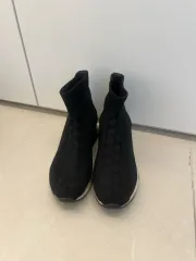 ブラックニットスニーカー スリッポン