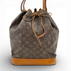 LOUIS VUITTON モノグラム ノエ M42224 巾着 ショルダーバッグ
