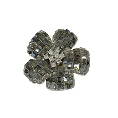 FOXEY(フォクシー) ブローチ美品  - グレー×クリア フラワー(花)