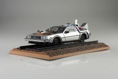 1/24 WELLY デロリアン 放置車両 ジオラマ バックトゥザフューチャー