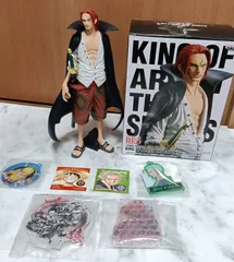フィギュア ワンピース　ステッカー　シャンクス　 One Piece Film RED  キーホルダー
