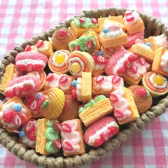 【1088】100個 デコパーツ ミニチュア いちご ケーキ ミックス まとめ売り