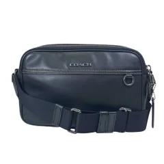 コーチ グラハム クロスボディ ボディバッグ ショルダーバッグ レザー ブラック ロゴ C4148 COACH 洗練 上品 高級感 モダン スタイリッシュ 軽量 収納力 機能的 デイリー 旅行 長期愛用