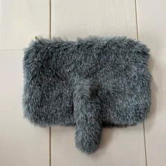 大きめサイズ ふわもこポーチ しっぽ付き グレー 猫 ボア ハンドメイド