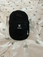 ナイキ シュプリーム ショックス ランニング ハット ブラック OS