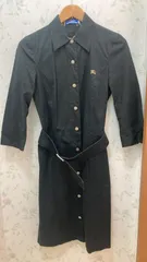 お品物は綺麗です！！バーバリーブルーレーベル　紺の七分袖ワンピース３９