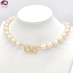 VALENTINO GARAVANI ヴァレンティノ ガラヴァーニ Vロゴ シグネチャー