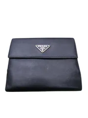 PRADA レザー 折り財布 三角プレート ホック サフィアーノ 黒