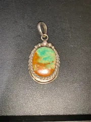 【シルバー925】ターコイズ ペンダントトップ インディアンジュエリー ナバホ風