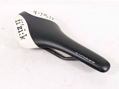 【新品】ONIRII 3Dプリントサドル ONE 143mm カーボンレール 新品】ONIRII 3Dプリントサドル ONE 143mm カーボンレール - メルカリ