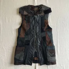 希少　00s　archive　アーカイブ古着　AGOSTO　ツギハギ　パッチワーク　リアルレザー　本革　再構築　Wジップアップ　襟付きベスト　裏ボア　ファー　ムートン　裾ポケット　ベルトループ　Y2K　グランジ　w-zip patchwork×fur vest