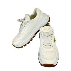 人気 現行モデル・美品】PRADA プラダ レザー Prax 01 レザー レース