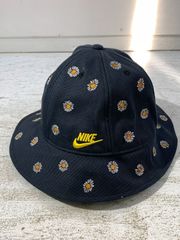 Item thumbnail for item 1aeebf0d-d2fc-466d-b2d5-f7f27b468fda