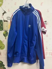 青いアディダス ジャージ