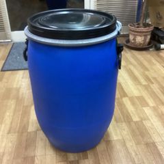 緑色鉄ドラム缶福岡県引き取り限定 近くの方は、配送可能です。 - メルカリ
