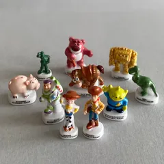トイストーリーのフェーブ 10点セット／フランス雑貨／陶器ミニチュア／ブロカント／ヴィンテージ／蚤の市／幸運の小さな陶器