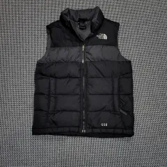 (キッズ) THE NORTH FACE ザノースフェイス 550 グースダウン ダウン ベスト ブラック (130/M)