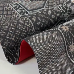 紬 裄66 亀甲 素敵な総絣 正絹 着物 MK-4041