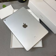 iPad第9世代 シルバー WiFiモデル 美品 箱付き - メルカリ
