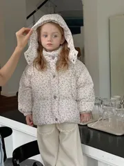 送料無料 ダウンコート ダウン90%　子供服 女の子 ダウンジャケット アウター コート フード付き ダウン 子供 子供 通学 キッズ服 防寒 秋冬 冬 通園 キッズジャケット 防寒 冬服 子ども服 暖かい かわいい シンプル クリスマス