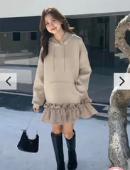 フリルドッキングフーディーワンピース ベージュ ブラック｜大人フェミニン Birthdaybash風