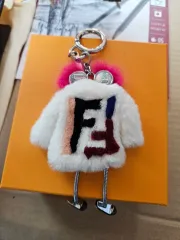 FENDI フェンディ FF ロゴ ファー キーホルダー