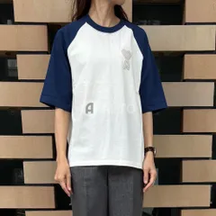 【2026春夏物モデル】AMI PARIS アミ パリス ホワイト＆ブルー コットン Ami De Coeur ニットパッチ Tシャツ UTS379.726 オーガニックコットン 半袖 Tシャツハートロゴ 刺繍 カットソー レディース