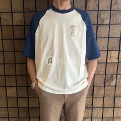 【2026春夏物モデル】AMI PARIS アミ パリス ホワイト＆ブルー コットン Ami De Coeur ニットパッチ Tシャツ UTS379.726 オーガニックコットン 半袖 Tシャツハートロゴ 刺繍 カットソー メンズ