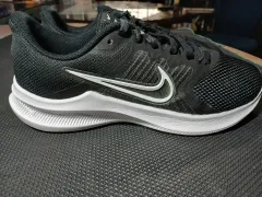 ナイキ ダウンシフター 11 軽量 黒 スニーカー 265mm