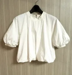 ザラ 白 パフ クロップド ブラウス
