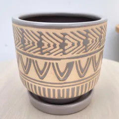 陶器鉢　幾何学模様　グレー【在庫】観葉植物　鉢　4号　受け皿付き