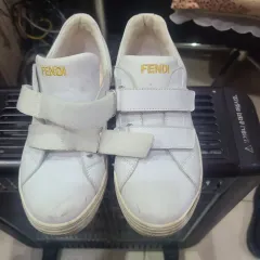 FENDI スニーカー
