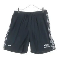 GOD SELECTION XXX (ゴッドセレクショントリプルエックス) ×UMBRO TRIPLE X アンブロ ロゴプリント ハーフパンツ ショーツ ブラック GX-A25-USP-01のサムネイル