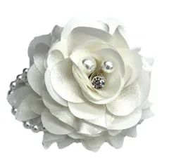 特別な日に胸元を彩る コサージュ 装着が簡単な2way ピンとクリップ ブローチ きれいで華やか フォーマル (ホワイト) [ホワイト]