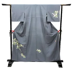 京やB110 正絹 【加賀友禅屈指の巨匠・柿本市郎】 特選加賀友禅訪問着 南天 濱ちりめん 伝統工芸品 加賀友禅 作家もの 柿本市郎 南天 藍灰色 ブルーグレー 通産大臣指定伝統工芸品 袷仕立て 仕立て上がり リサイクル着物 未使用 新古品