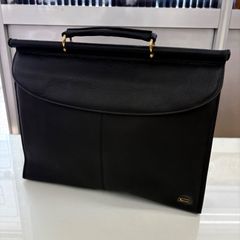 美品】dunhill ビジネスバッグ A4収納可 スペイン製 カーフレザー